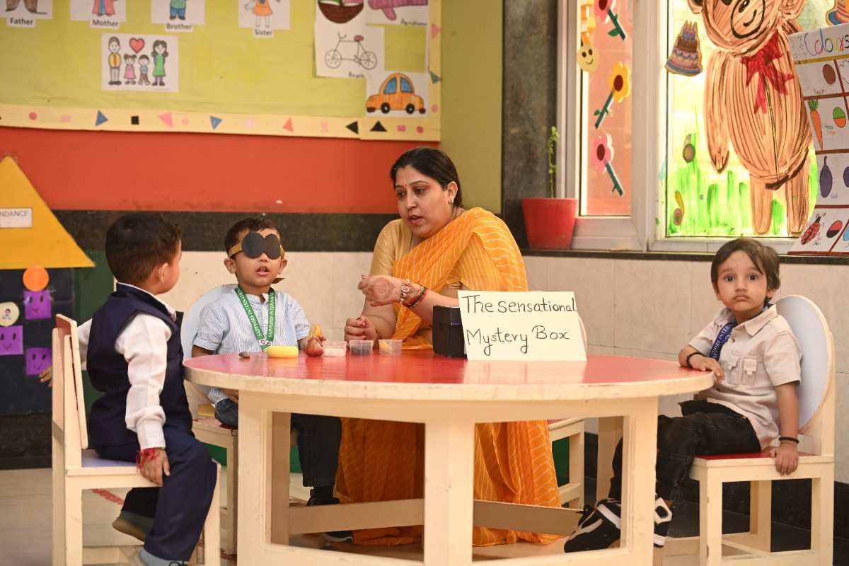 Innovation teaching methods for sapphire school
